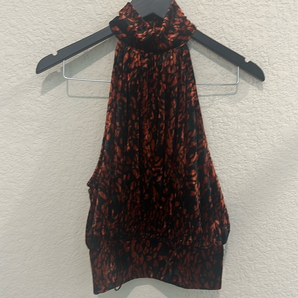Free People sleeveless floral crop top size Small NWT